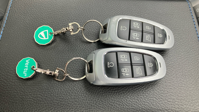 Hyundai SANTA FE 1.6 TGDi Hybrid Ultimate 5dr 4WD Auto Hybrid Estate